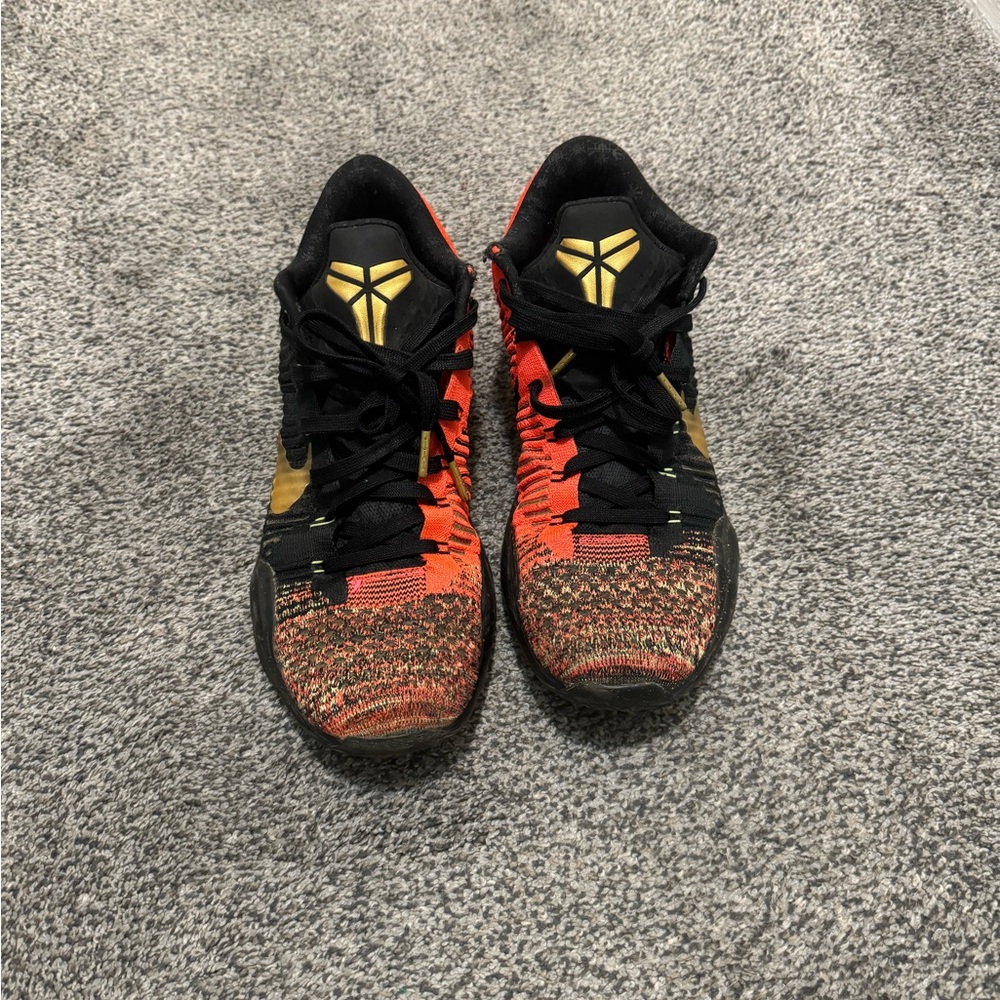 RARE Kobe 10 Elite Low Christmas Shoes - Picture 3 of 5